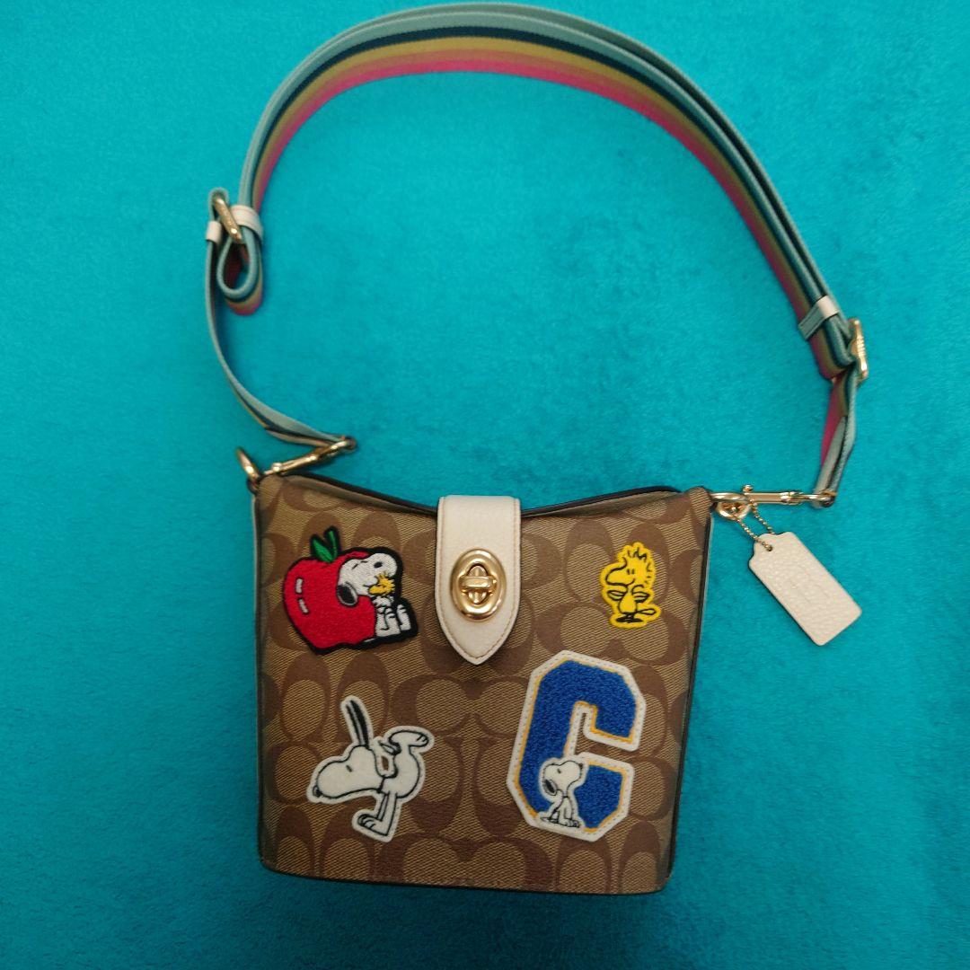 コーチショルダーバック　COACH×PEANUTS