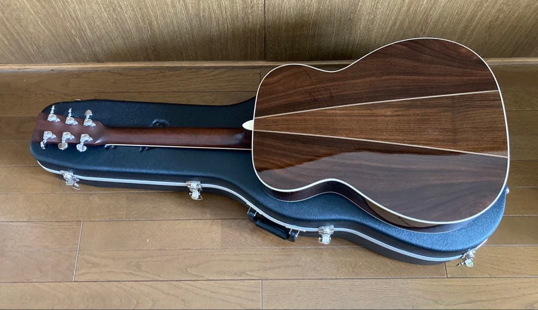 JOAN　[新品同様] Martin M-36