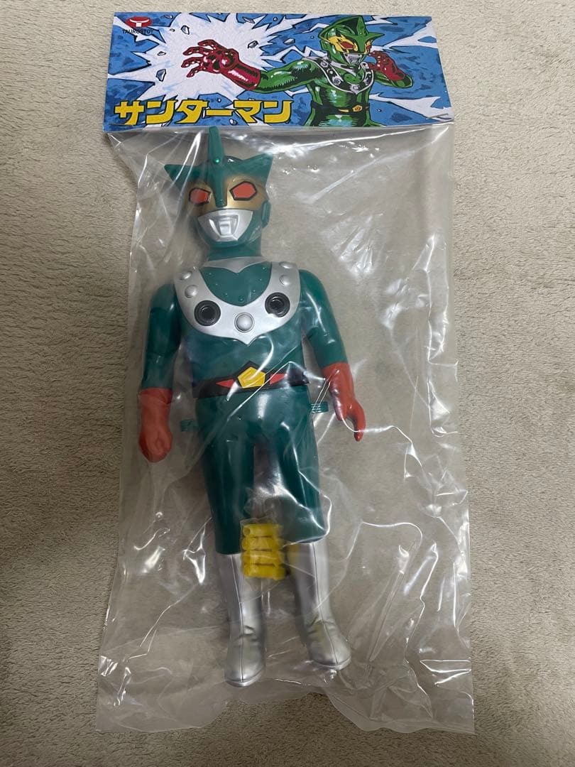 TAUROSTOY サンダーマン フィギュア ソフビ 新品未開封 ILUILU