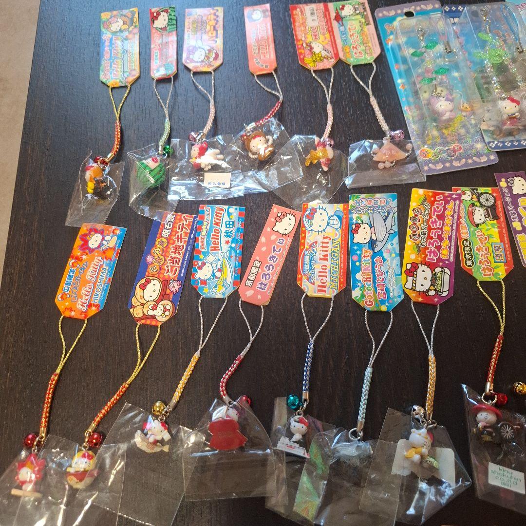 15年～20年前★ご当地KITTY６５個根付けストラップ　海外あり