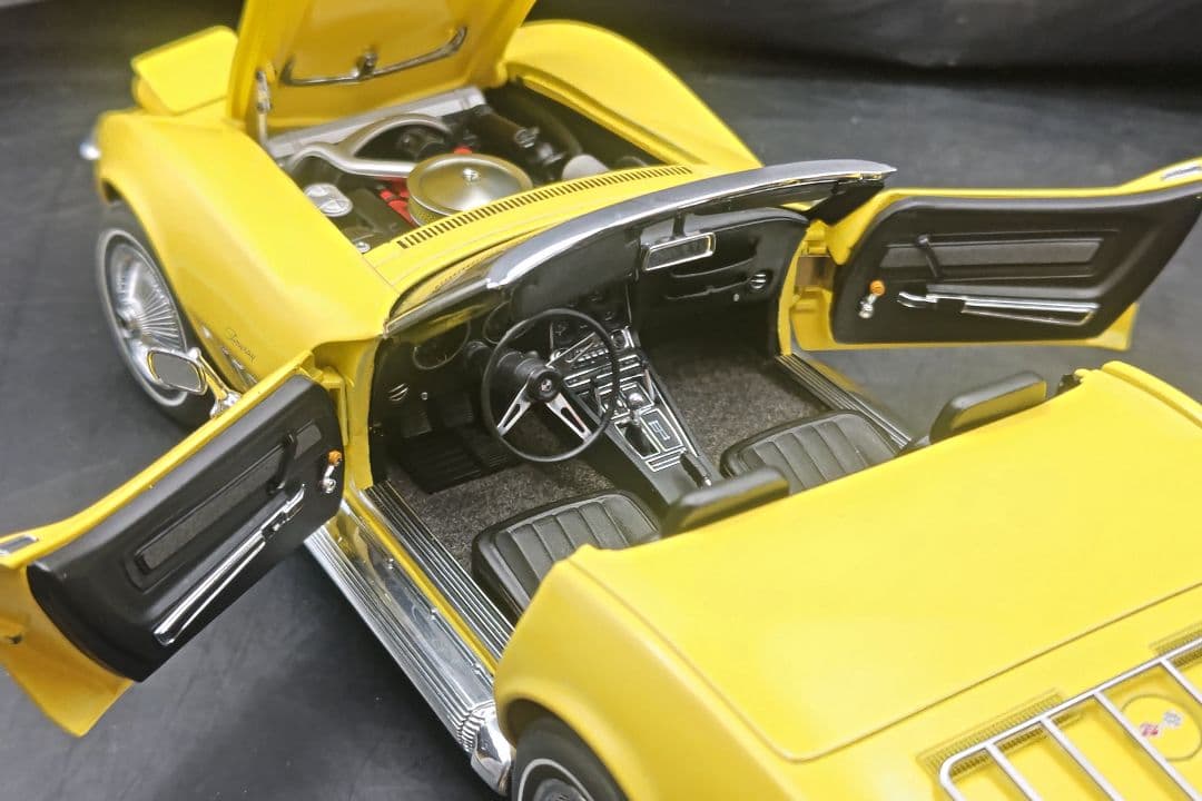 autoart Chevrolet Corvette 1:18 限定版