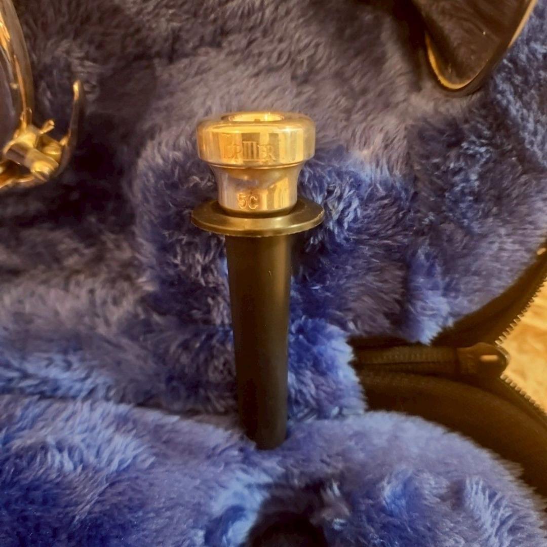 美品 Briller トランペット Glitter S ケース付き