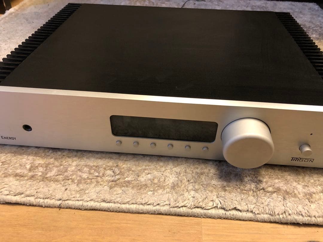 TRIGON ENERGY プリメインアンプ シルバー 中古ジャンク