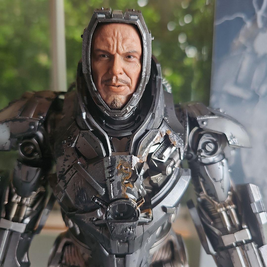 ホットトイズ アイアンマン ウィップラッシュ マーク2