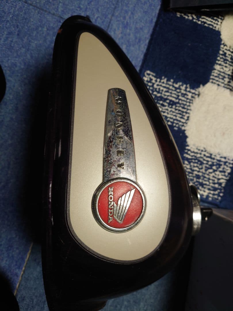 HONDA モンキー タンク キャップ鍵付き