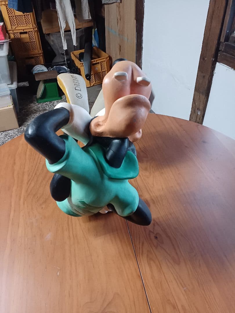 希少！ グーフィー 大型　フィギュア　ディズニー