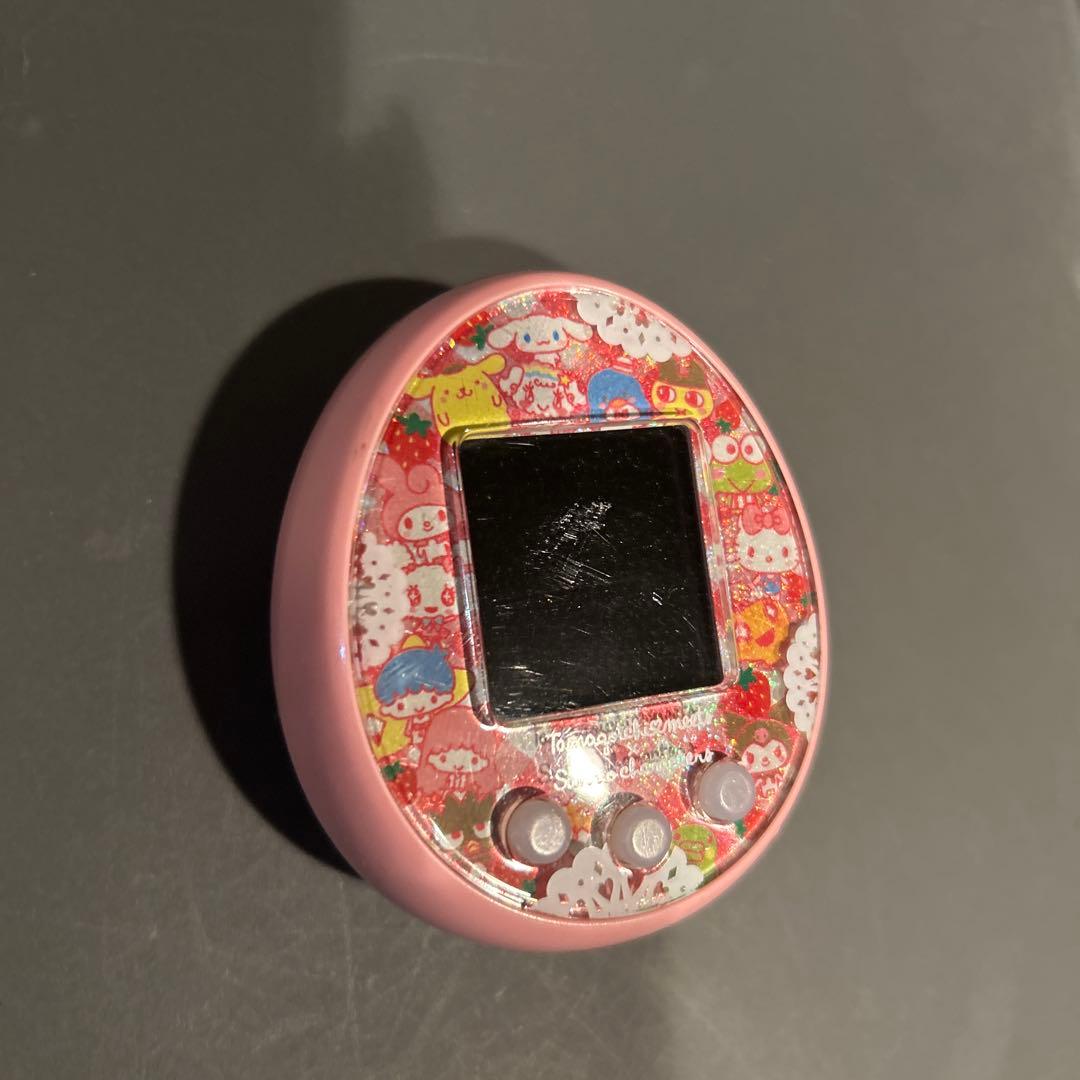 たまごっち♡みーつ　サンリオキャラクターズ　ピンク