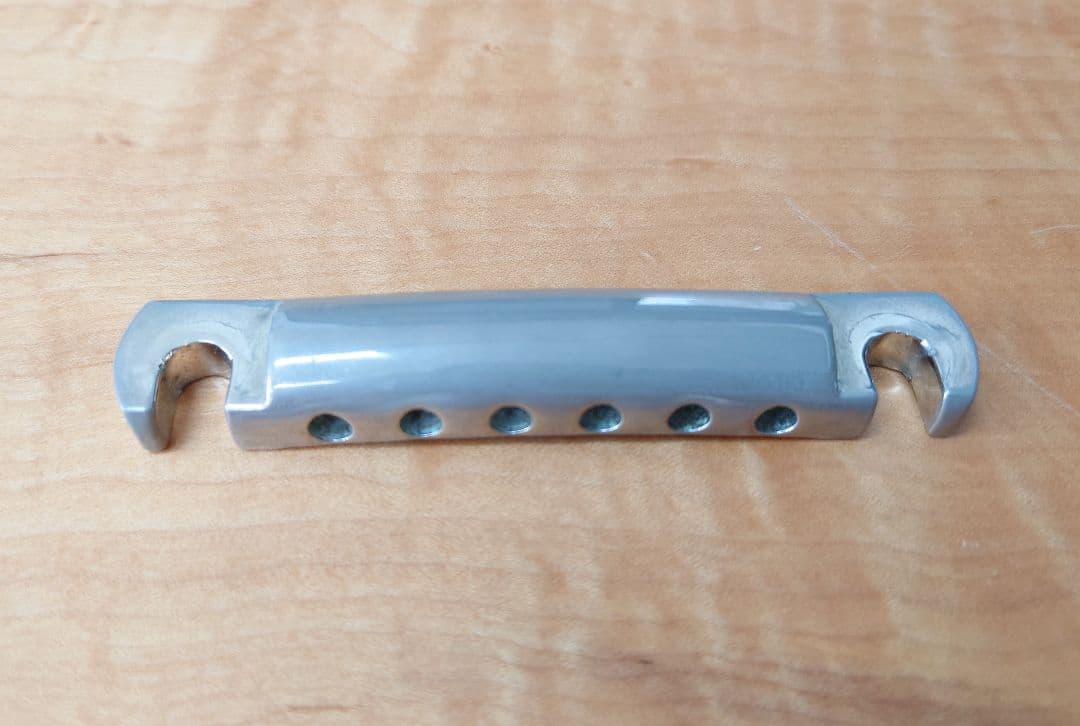 【アラレ3号】Gibsonヒスコレ アルミテールピース スタッド ブッシュ