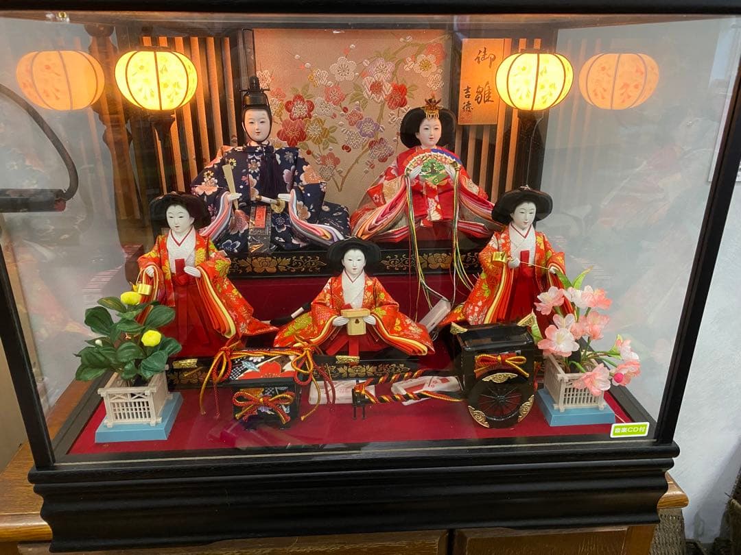 おひなさま 吉徳衣装着ケース入り