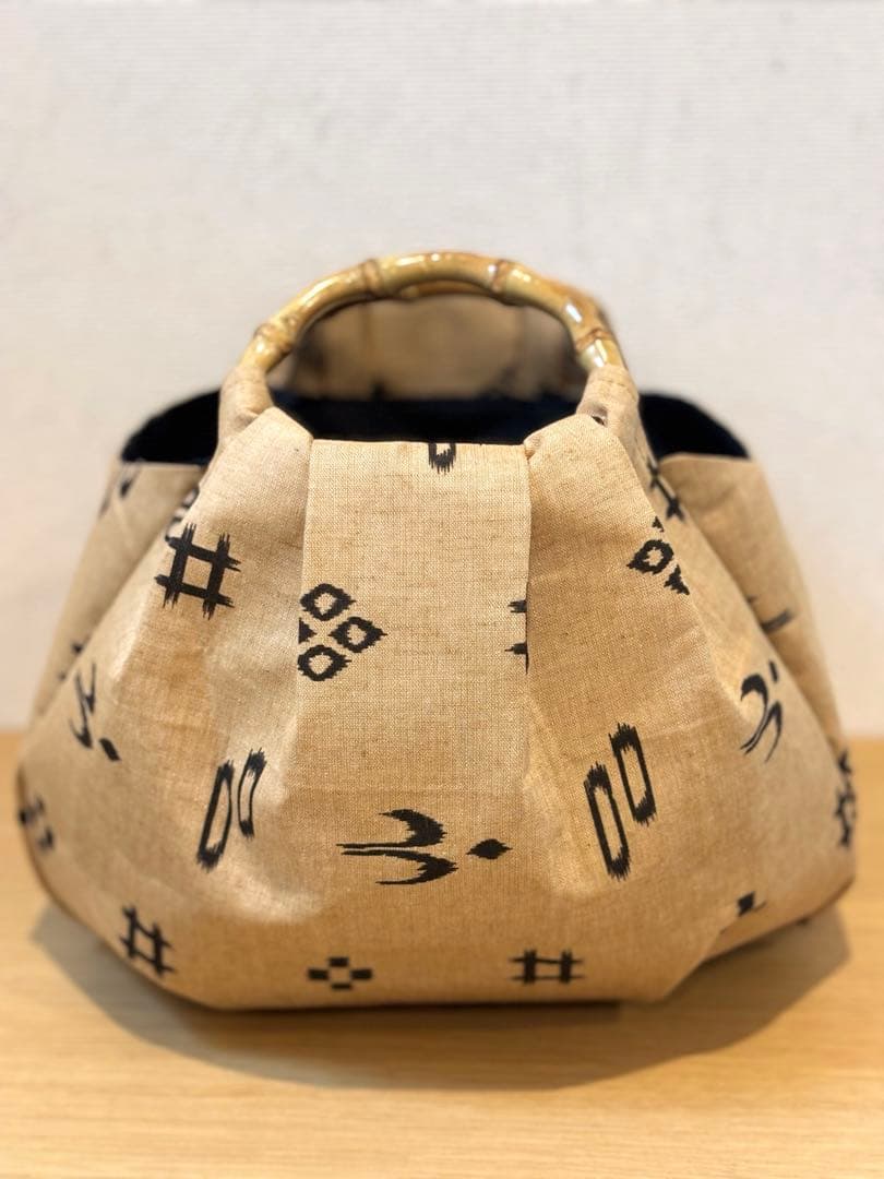 琉球柄　沖縄絣柄　琉球絣ベージュ和装バック・着物バック　入学卒業結婚式七五三振袖