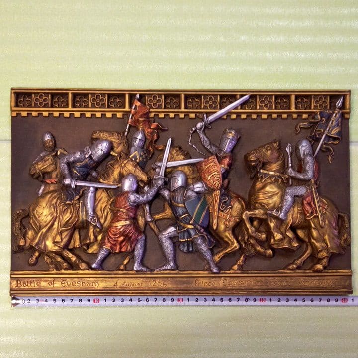 イングランド製の壁掛用彫刻 (陶板)