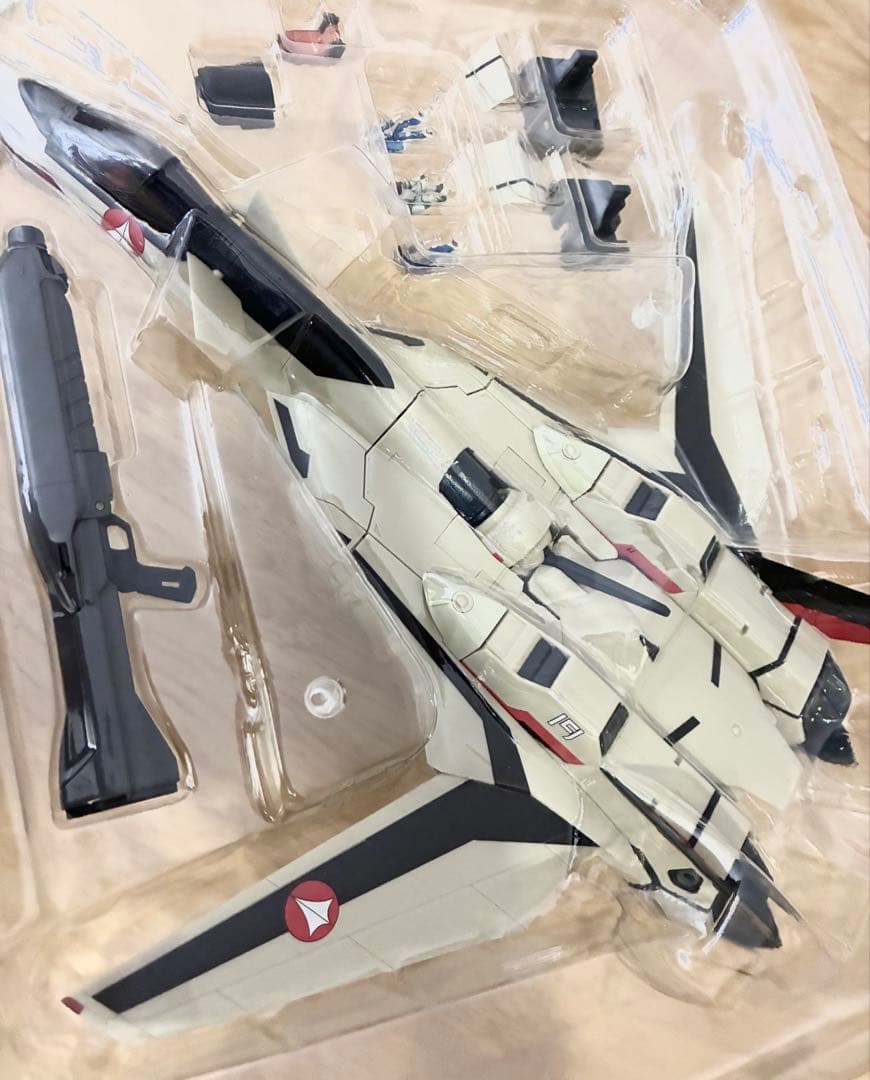 マクロスプラス 1/60 完全変形 YF-19 with ファストパック