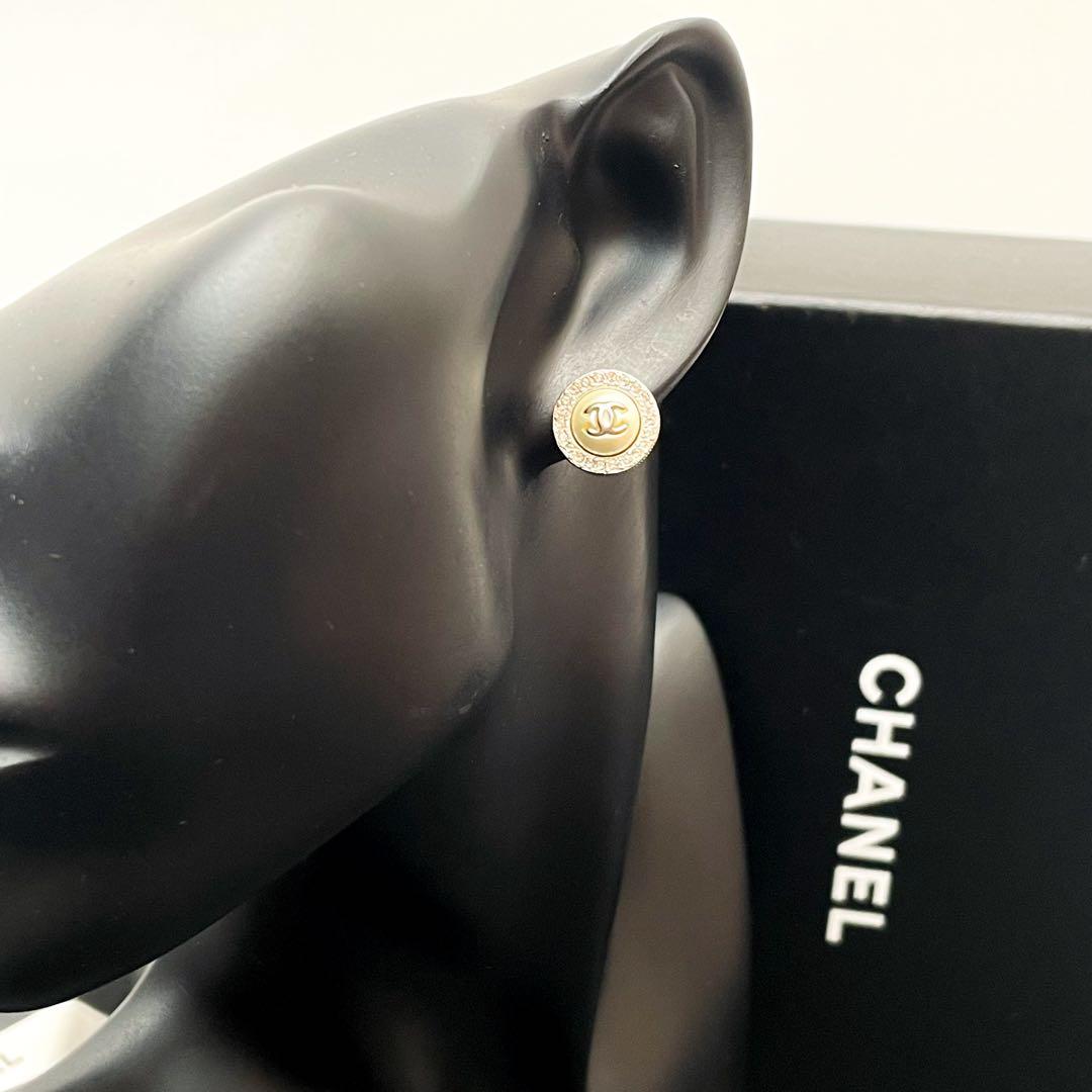 美品 シャネル ココマーク ピアス A18P サークル ラインストーン パール.