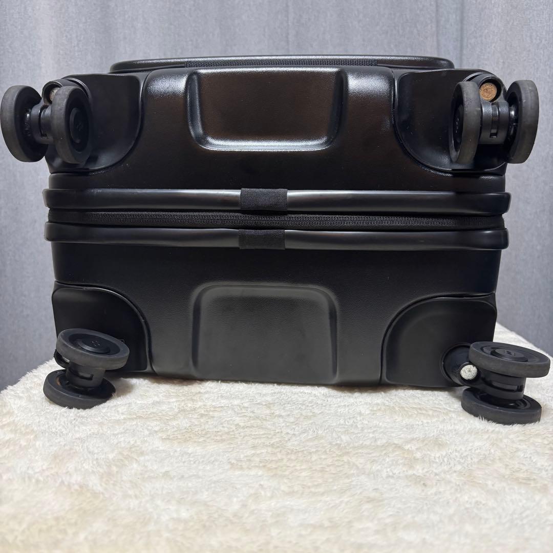 LOJEL スーツケース　Sサイズ　ブラック