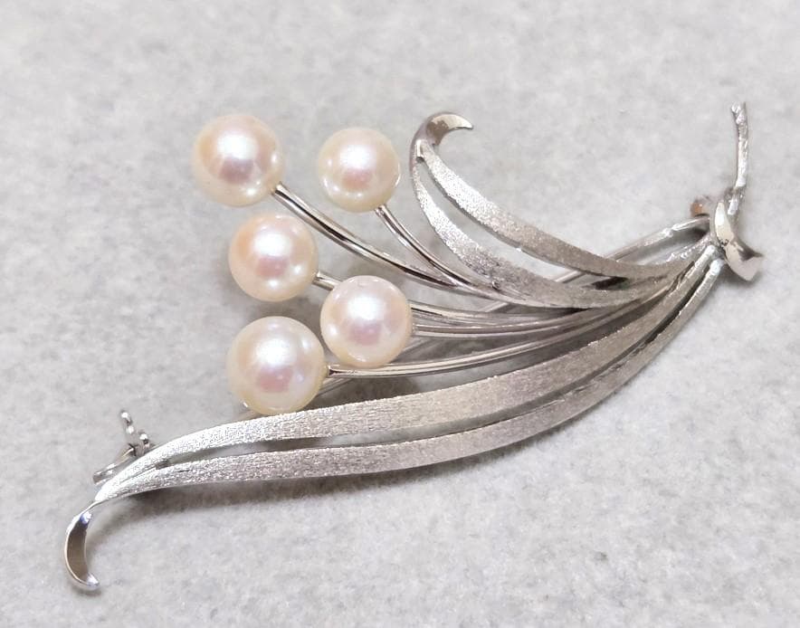 MIKIMOTOミキモト パール SILVER　ブローチ　42315