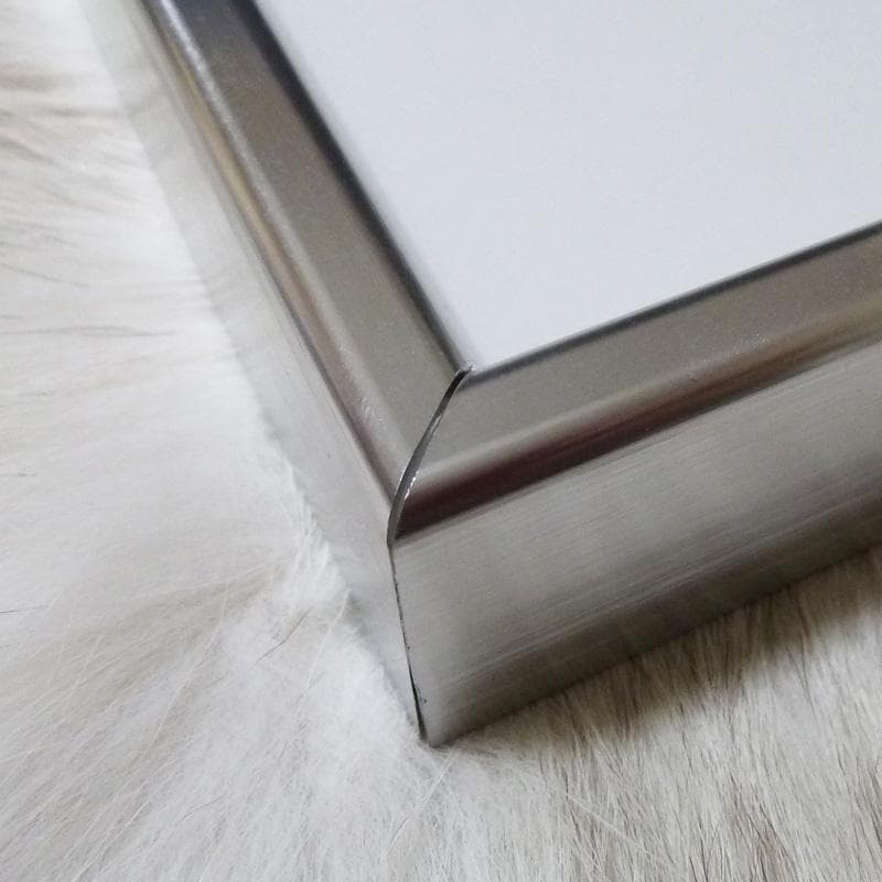 限定マット額装品/バンクシー/Girl With A Pierced