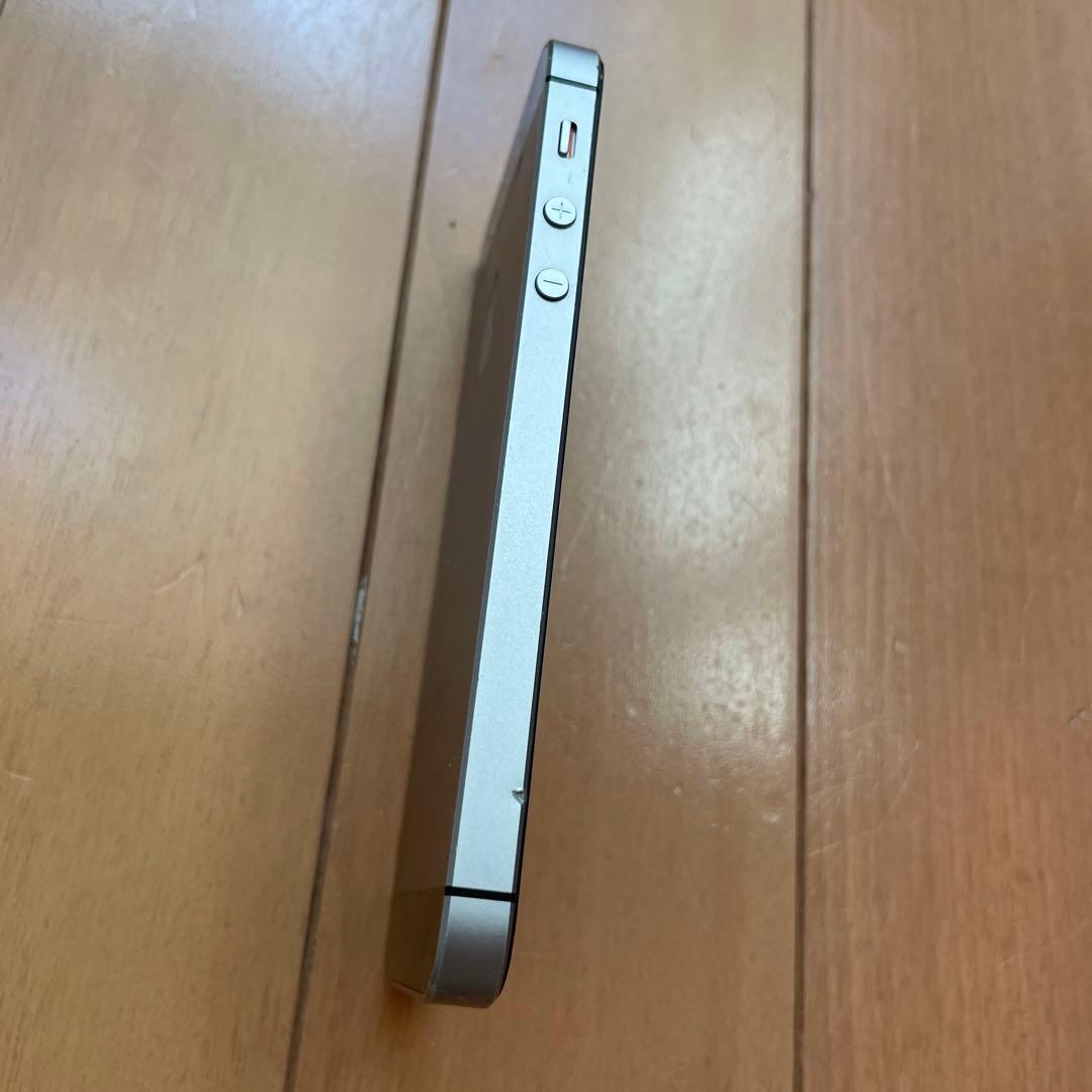 ye Apple iPhone SE 第一世代 スペースグレー 美品