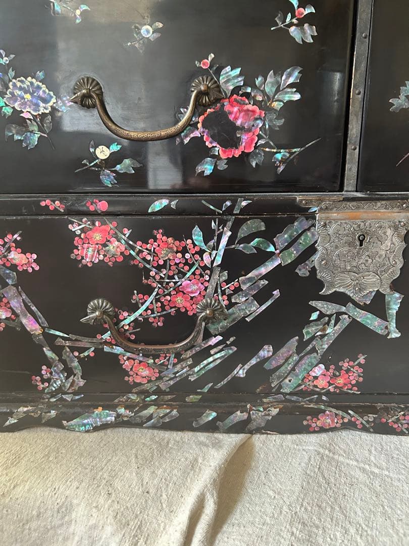 ①螺鈿細工　箪笥　アンティーク　難あり