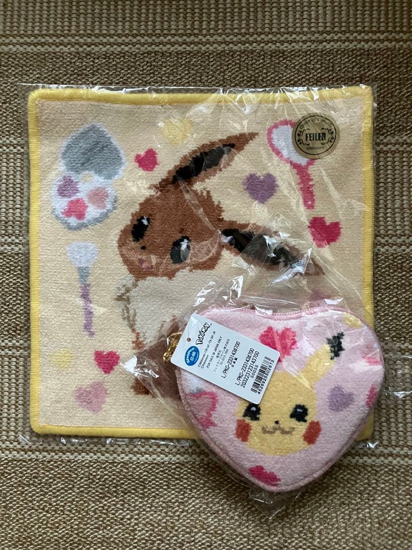 フェイラー　ポケモン　コラボ　ハンカチ　ハート型ポーチ　2点