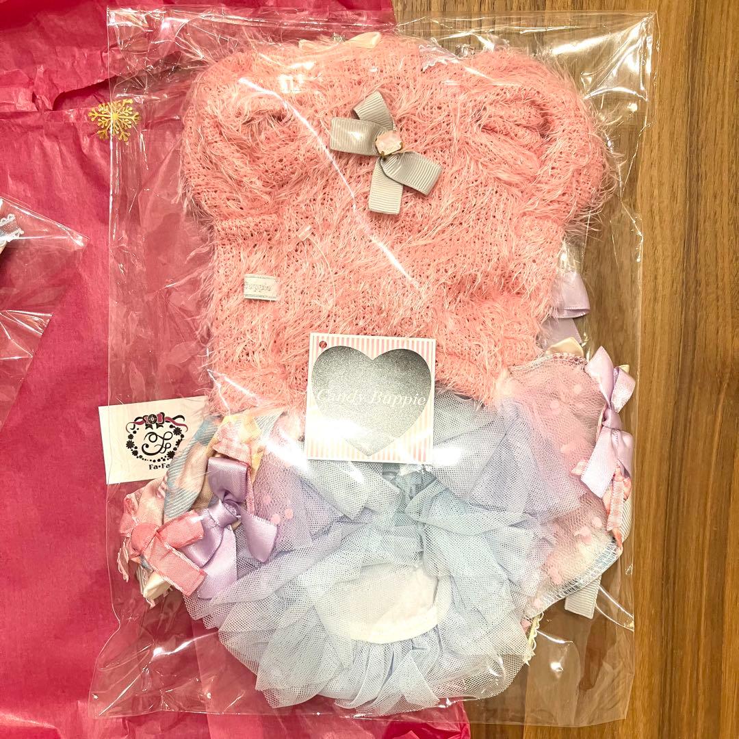 キャンディブッピー 完売品 新品タグ付き未開封 犬用ニットワンピース&バレッタ
