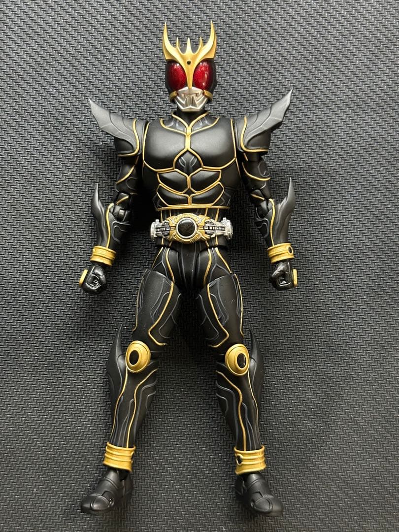 真骨彫　SHFiguarts 仮面ライダークウガ アルティメットフォーム
