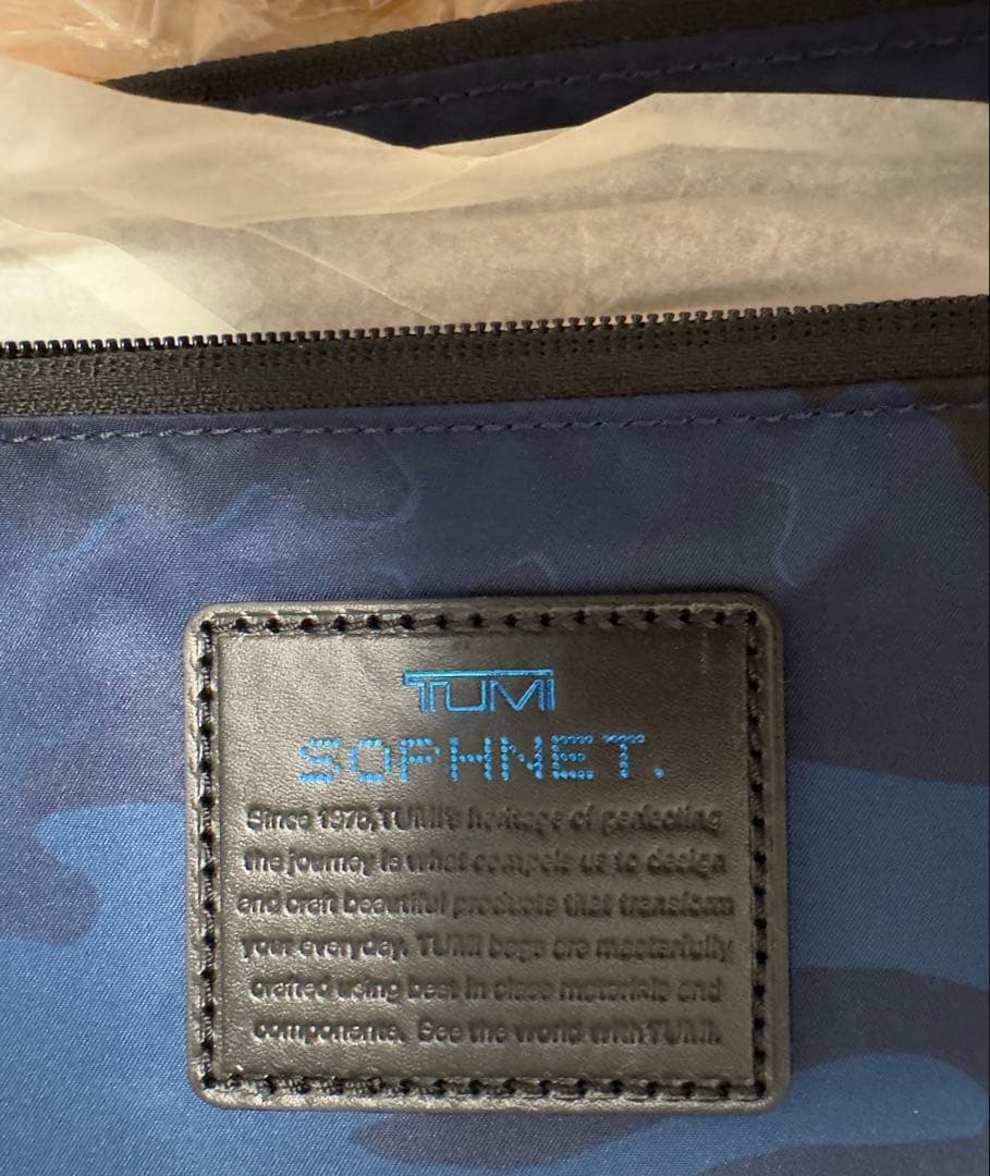 TUMI SOPHNET. トラベルアクセサリー ネイビー