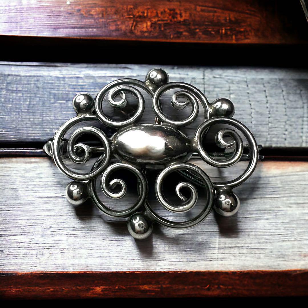 【現品限り】北欧 ヴィンテージ シルバー モダニストブローチ オーバル