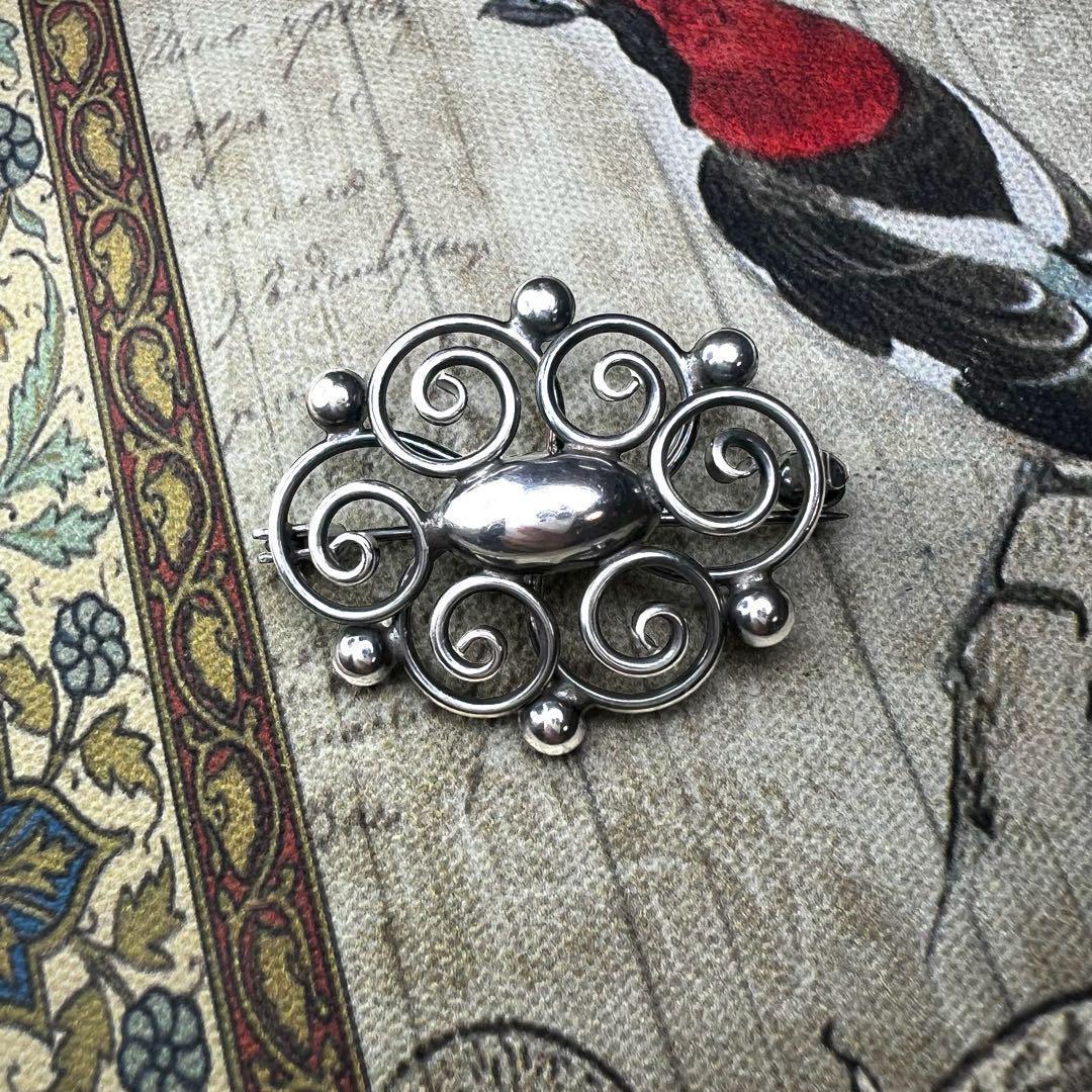 【現品限り】北欧 ヴィンテージ シルバー モダニストブローチ オーバル
