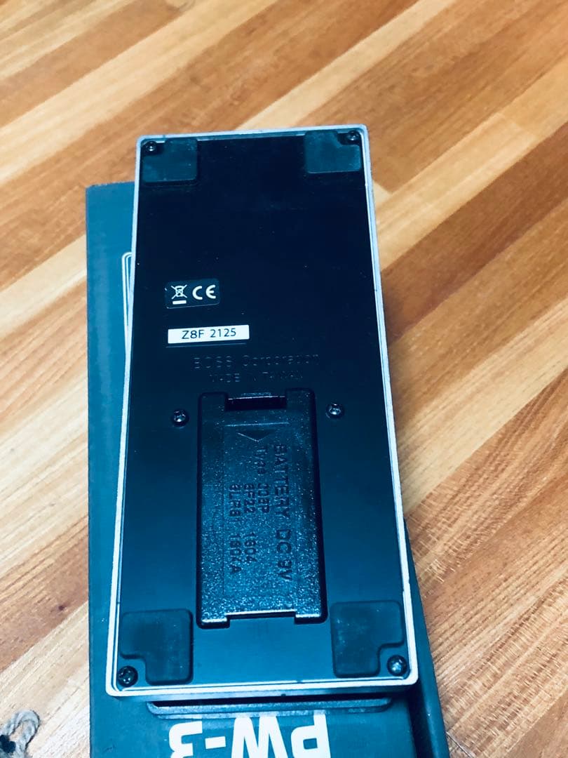 BOSS PW-3 ワウペダル　箱付き