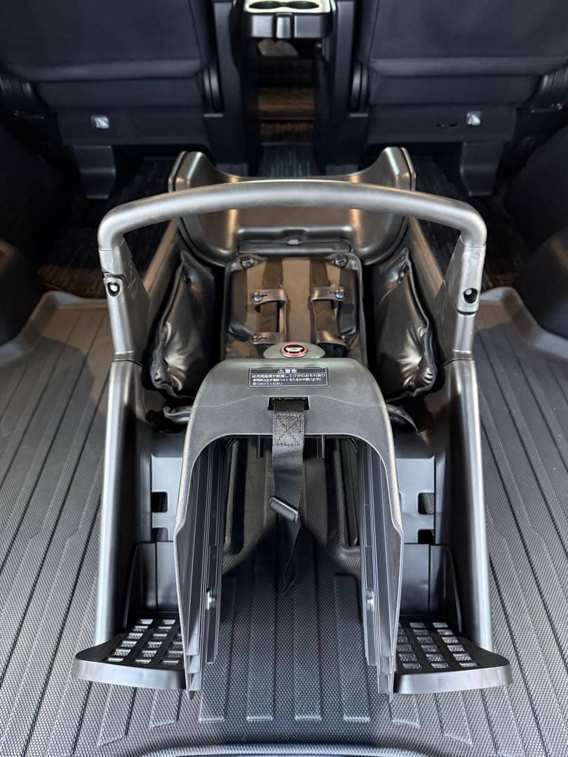 Panasonic プレミアムリアチャイルドシート 未使用　新車外し　ブラック