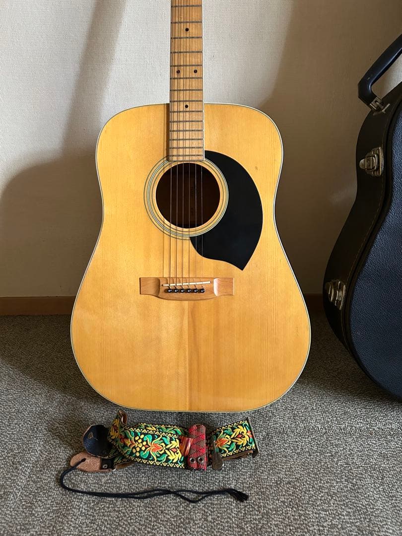 希少レア　ＹＡＭＡＫＩ1954 W300 アコギ　ヤイリハードギターケース付