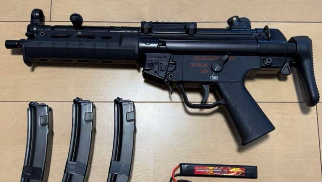 実物多数！ 次世代 mp5a5 バッテリー付き！magpul マグプル 電動ガン