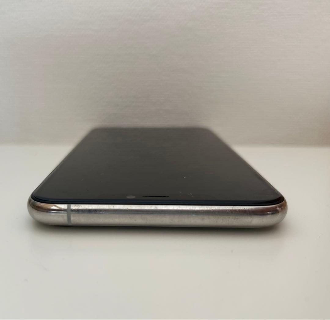 Apple iPhone 11 Pro Maxシルバー 本体