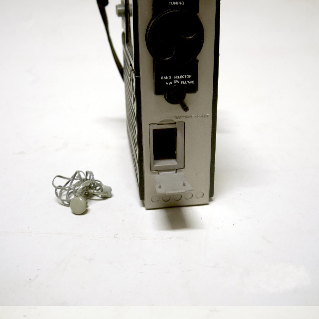 SONY ICF-5500 ACアダプターとイヤフォン付き