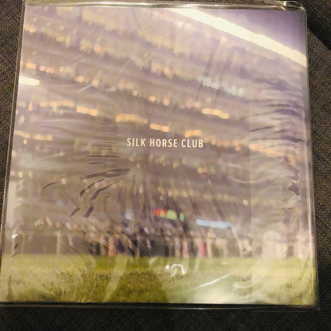 イクイノックス　ドバイシーマクラシック　優勝記念品