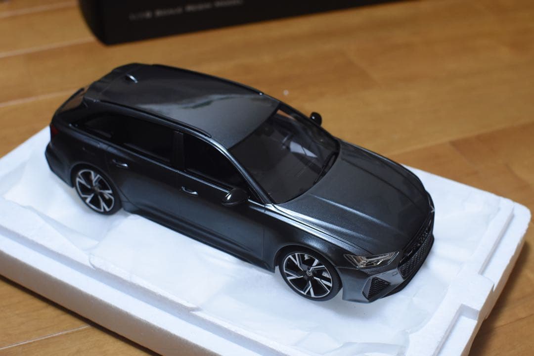 ミニカー Top Speed 1/18 Audi RS6