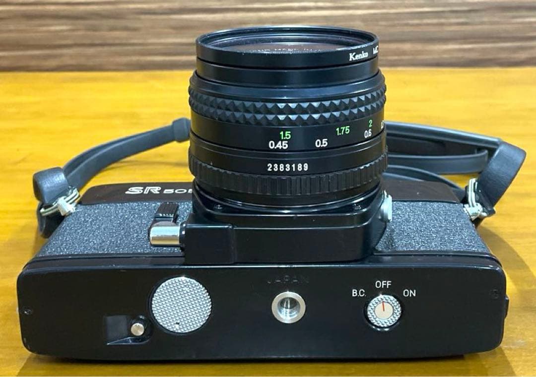 ミノルタ　SR505　一眼レフフィルムカメラ　レンズ付き　フィルター付き