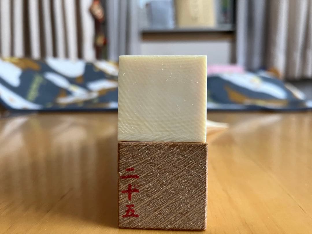 長唄三味線　天然素材　樫の撥25匁に近いサイズ