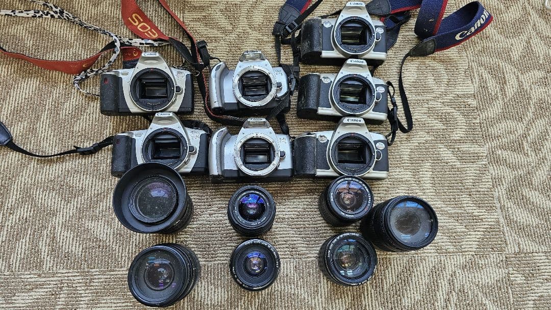 フィルム一眼カメラ　EOSジャンク品セット　おまけレンズあり