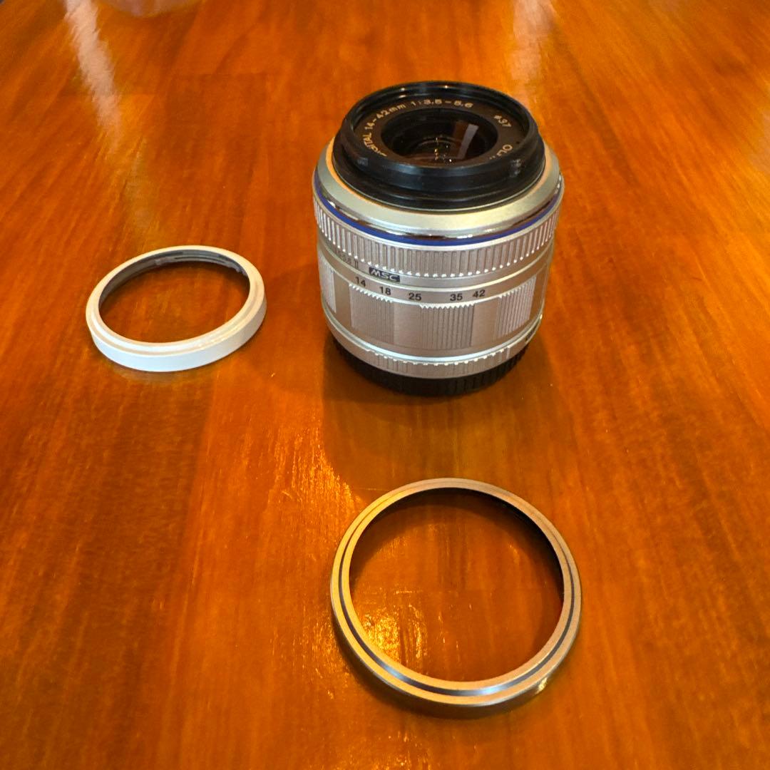OLYMPUS 14-42mm F3.5-5.6II 角形フード 飾リング付