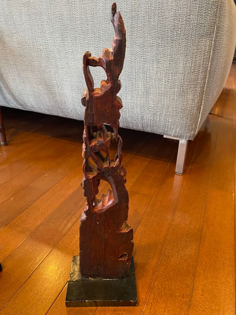 中国アンティーク　龍の彫刻