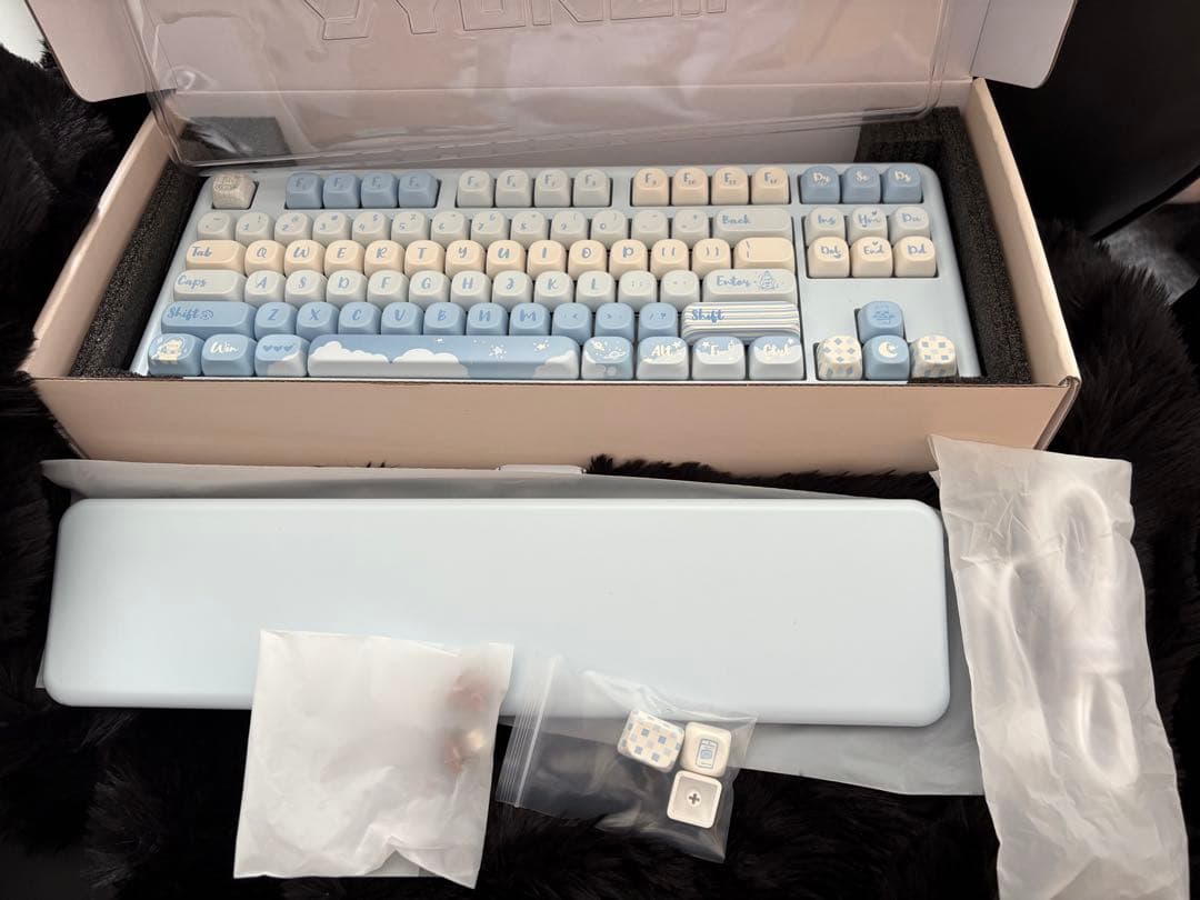 YUNZII B87 ブルー メカニカルキーボード