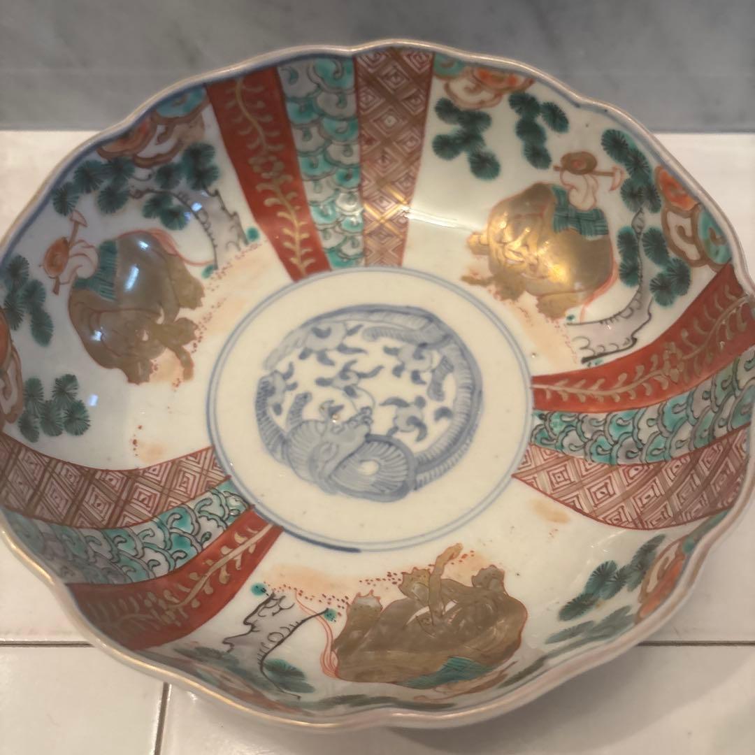 アンティーク江戸後期　希少なゾウが可愛らしく、豪華絢爛な古伊万里ボウル