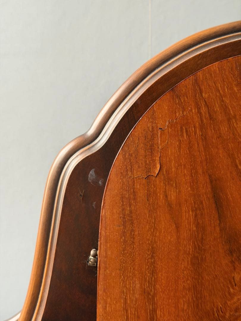 ロココ調　木製キャビネット 時計付き