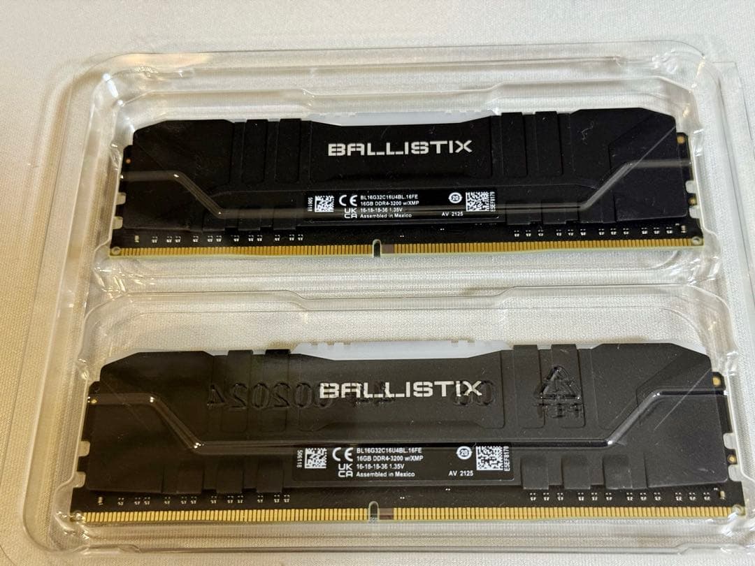 Crucial Ballistix DDR4 3200MHz 32GBメモリ