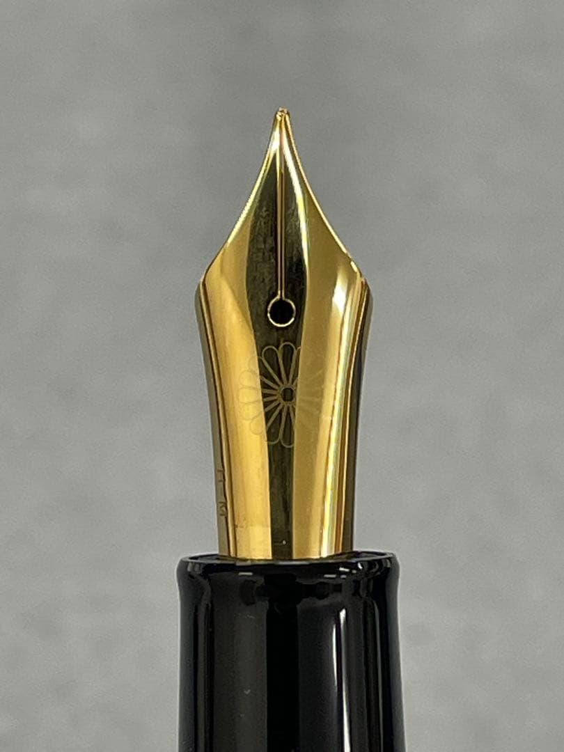 【未使用】 万年筆 セーラー 菊紋入り 叙勲 プロフェッショナルギアスリム