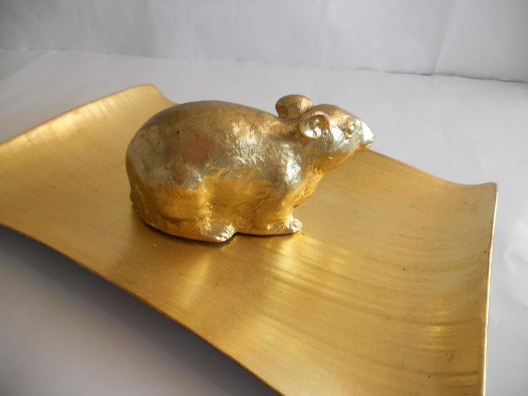 友沢正彦 作　金 の ねずみ です。