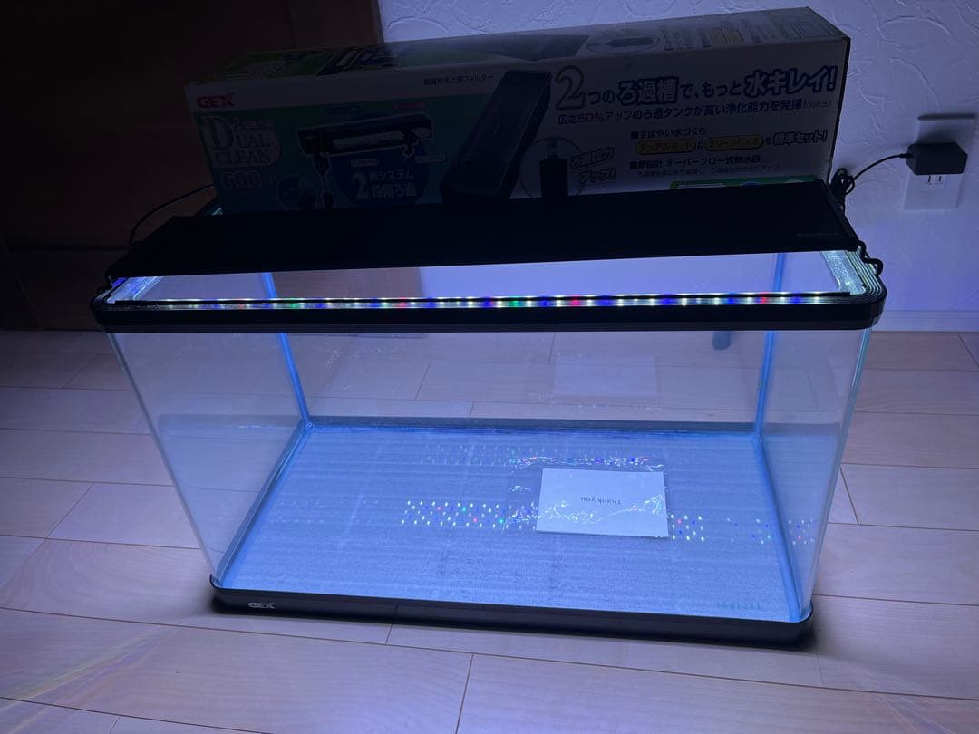 新品同様　60cm 水槽セット　変色ライト
