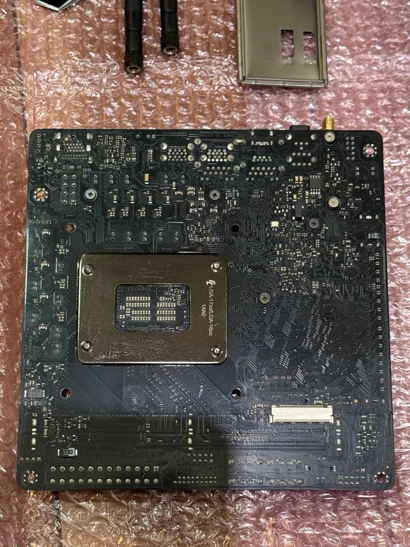 ASRock Z790M-ITX WiFi マザーボード