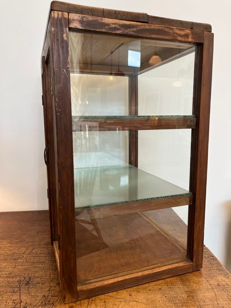 ガラスケース 3段 匂い有り ビンテージ アンティーク 昭和レトロ ショーケース